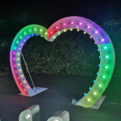 Arche en forme de coeur- lumineux -H2m40- Multicolore RGB
