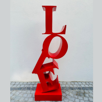 Grand LOVE ROUGE biscornu vertical H200cm